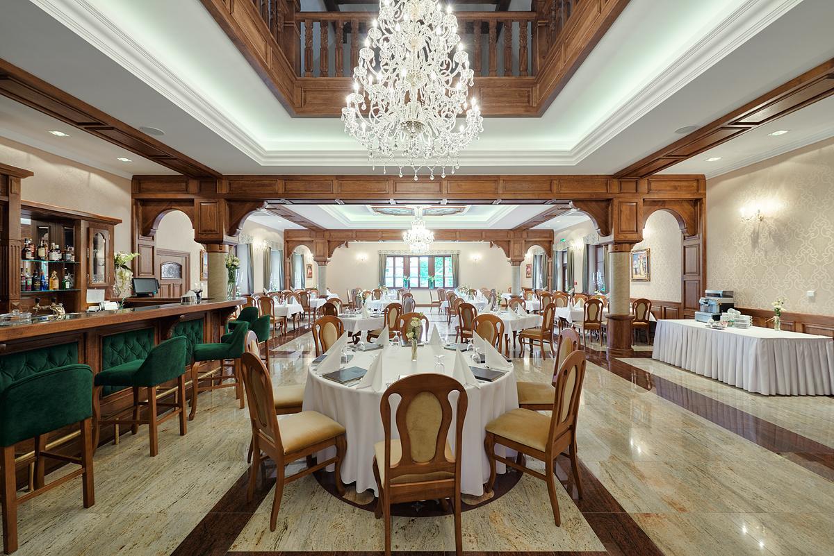 Hotel Palac Poledno Esterno foto