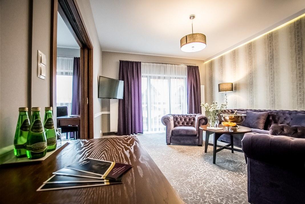 Hotel Palac Poledno Esterno foto